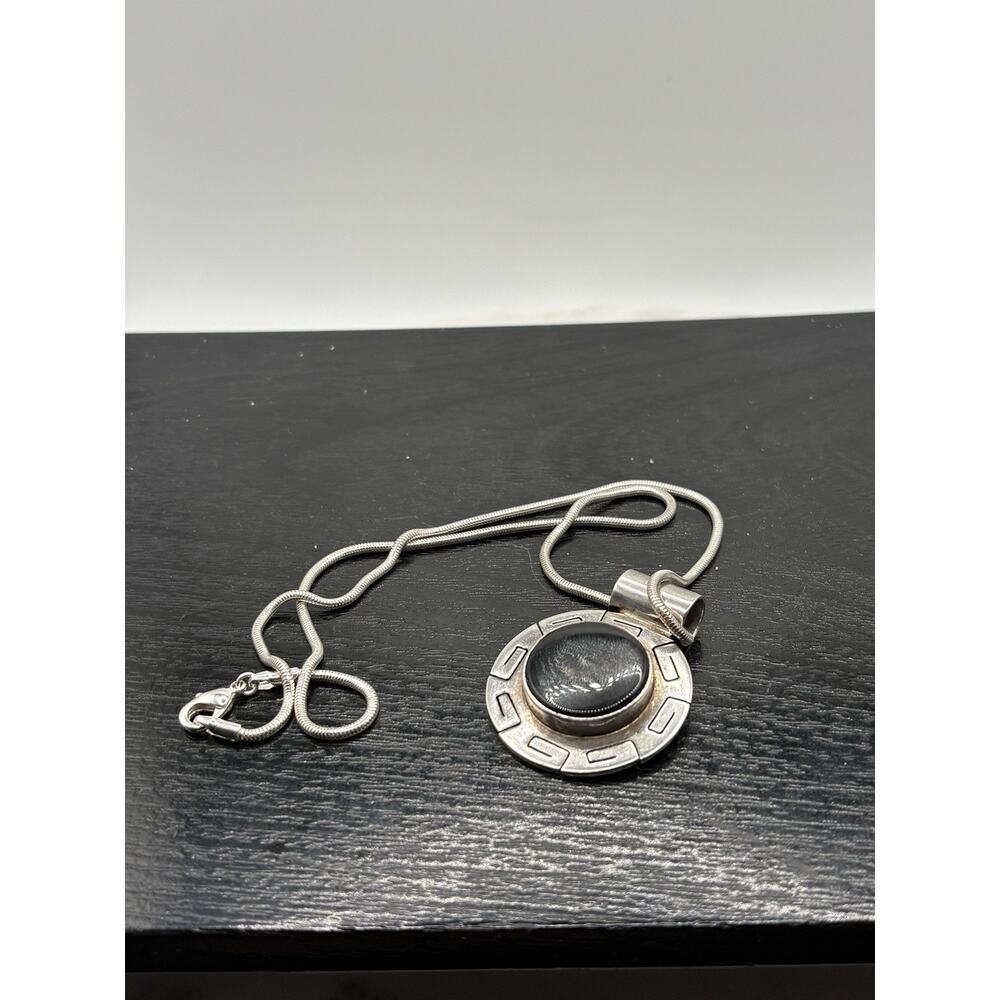 Vintage Sterling Silver 925 Round Cabochon Onyx Pendant Necklace 25.70 grams